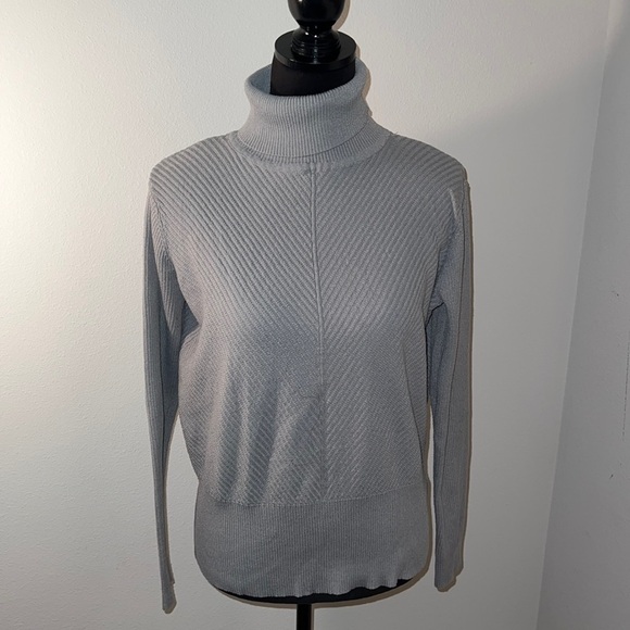 Solitaire gray turtleneck sweater Sz XL long sleeves - Picture 1 of 5